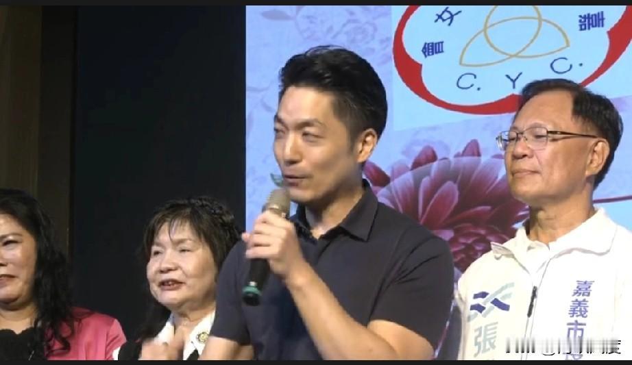 黄敏慧、蒋万安今共同站台张启楷，以实际行动践行蓝白合，黄国昌还在纠结竹北市，威胁