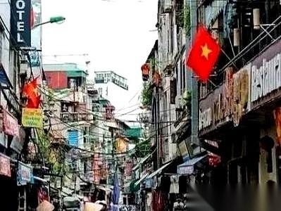 一个硅谷华裔，回国转了整整俩星期，回去洋洋洒洒，写了篇“中国观察”。他说，中国