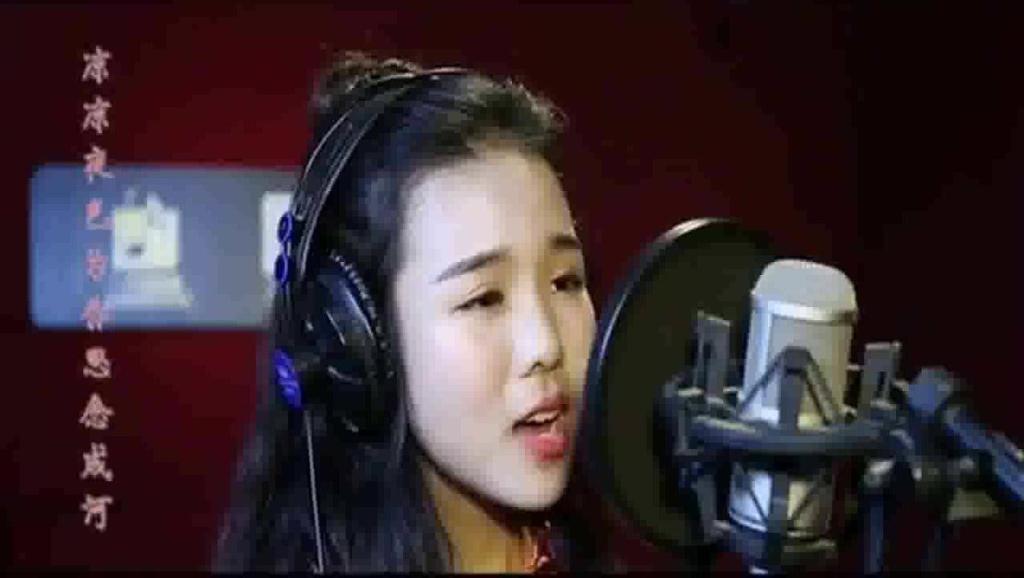 翻唱曲目:《不爱就散了吧》翻唱者:七妹