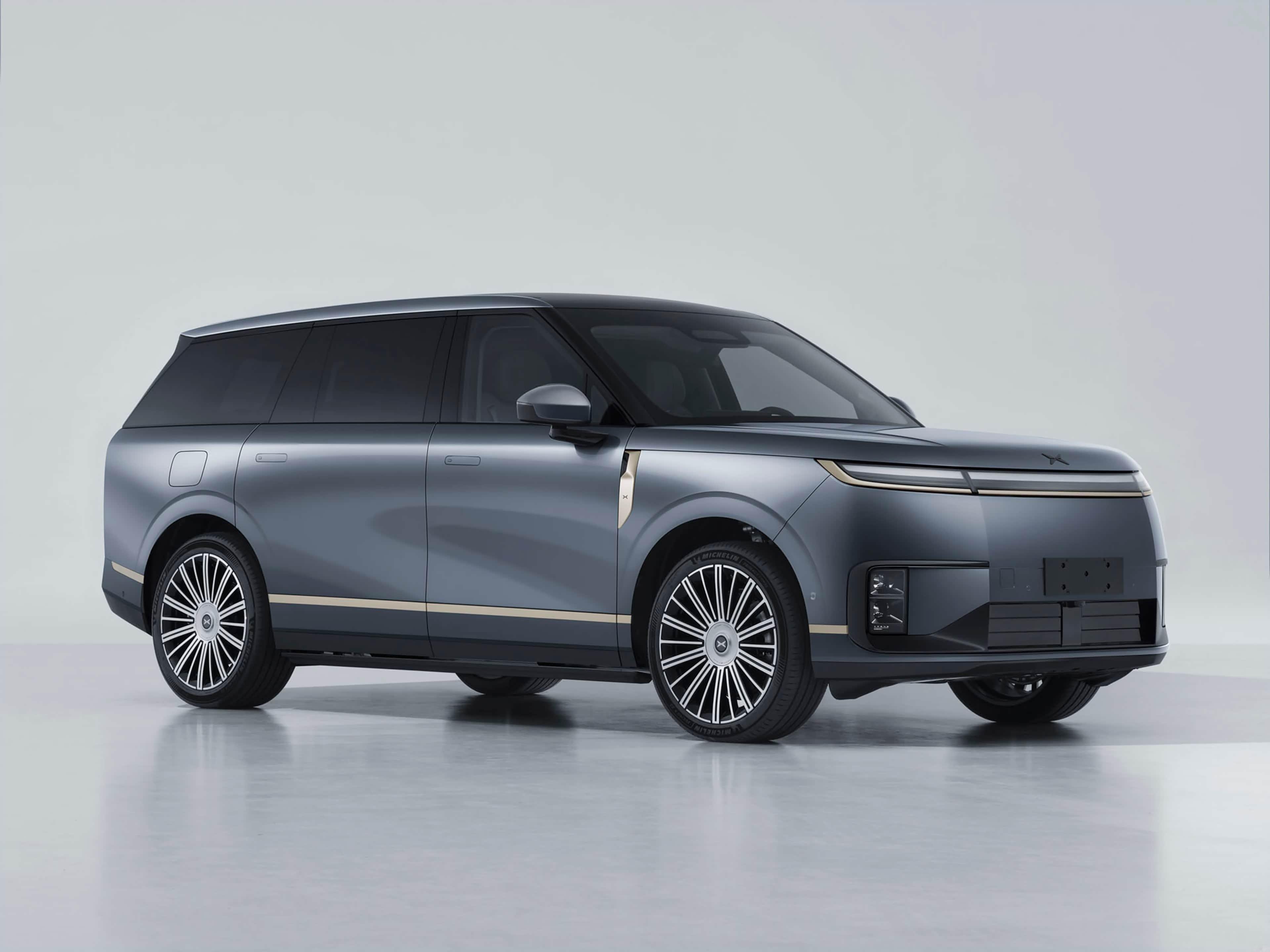 今天沪陕车窗外的揽胜，嗯，你别说，你还真别说，就是TMD好看回头说蔚来es9，超