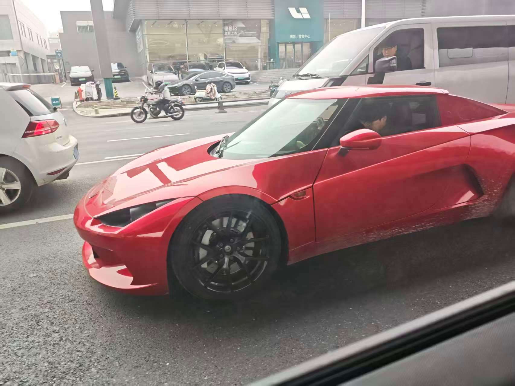 这是啥？合肥的都已经上路了？？那我不是第一个了