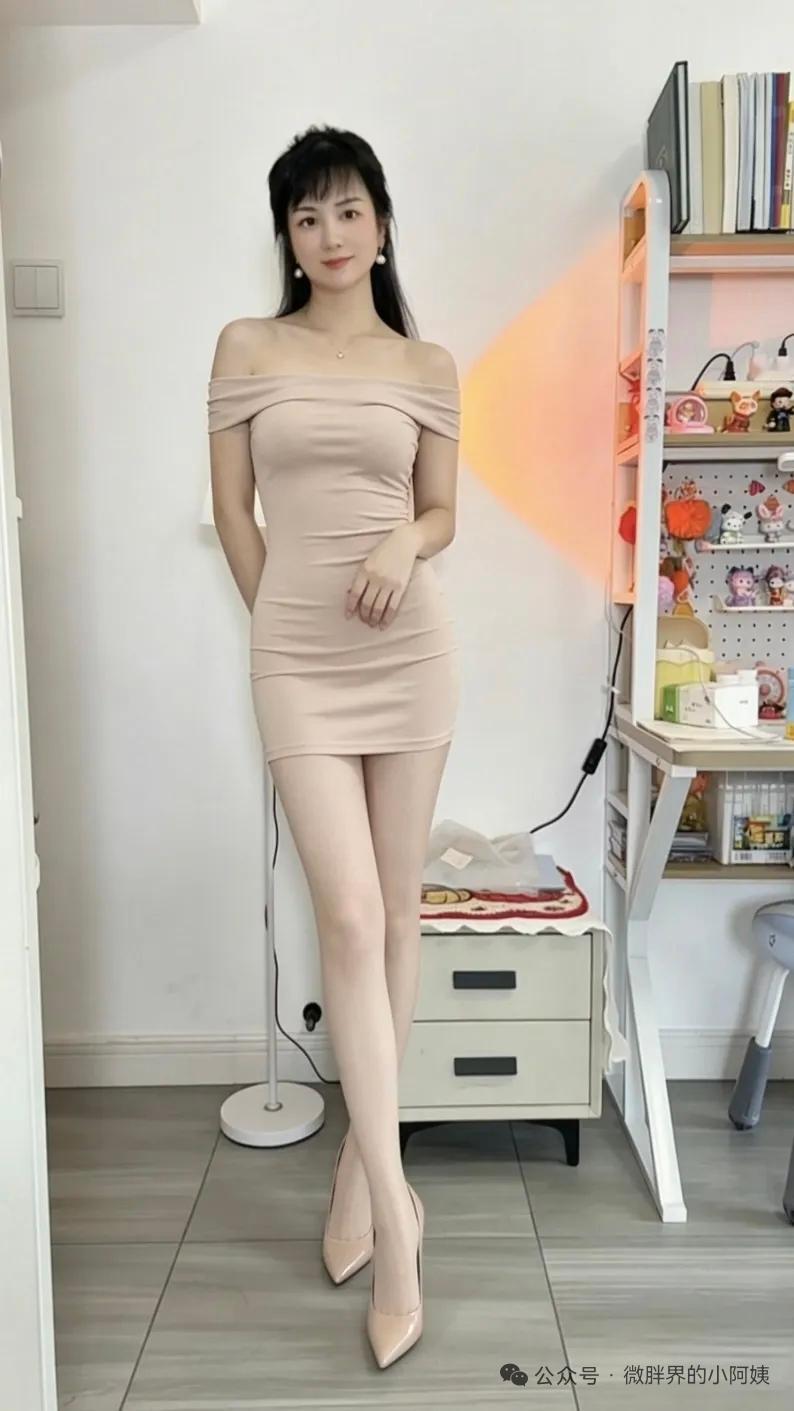 这小姐姐的穿搭真显气质！
