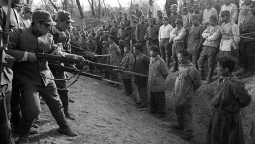 董宇辉最令人敬佩的，不是他两天干出6.82亿的业绩，不是他定制的秋梨膏三分钟十万