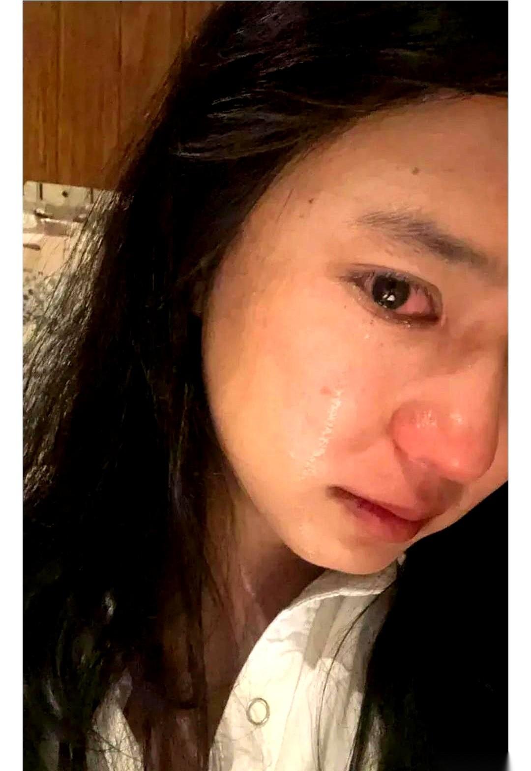 杭州一对情侣，女孩手机旧了，张口跟男友要一万二换新机。男友二话不说，钱秒到账。
