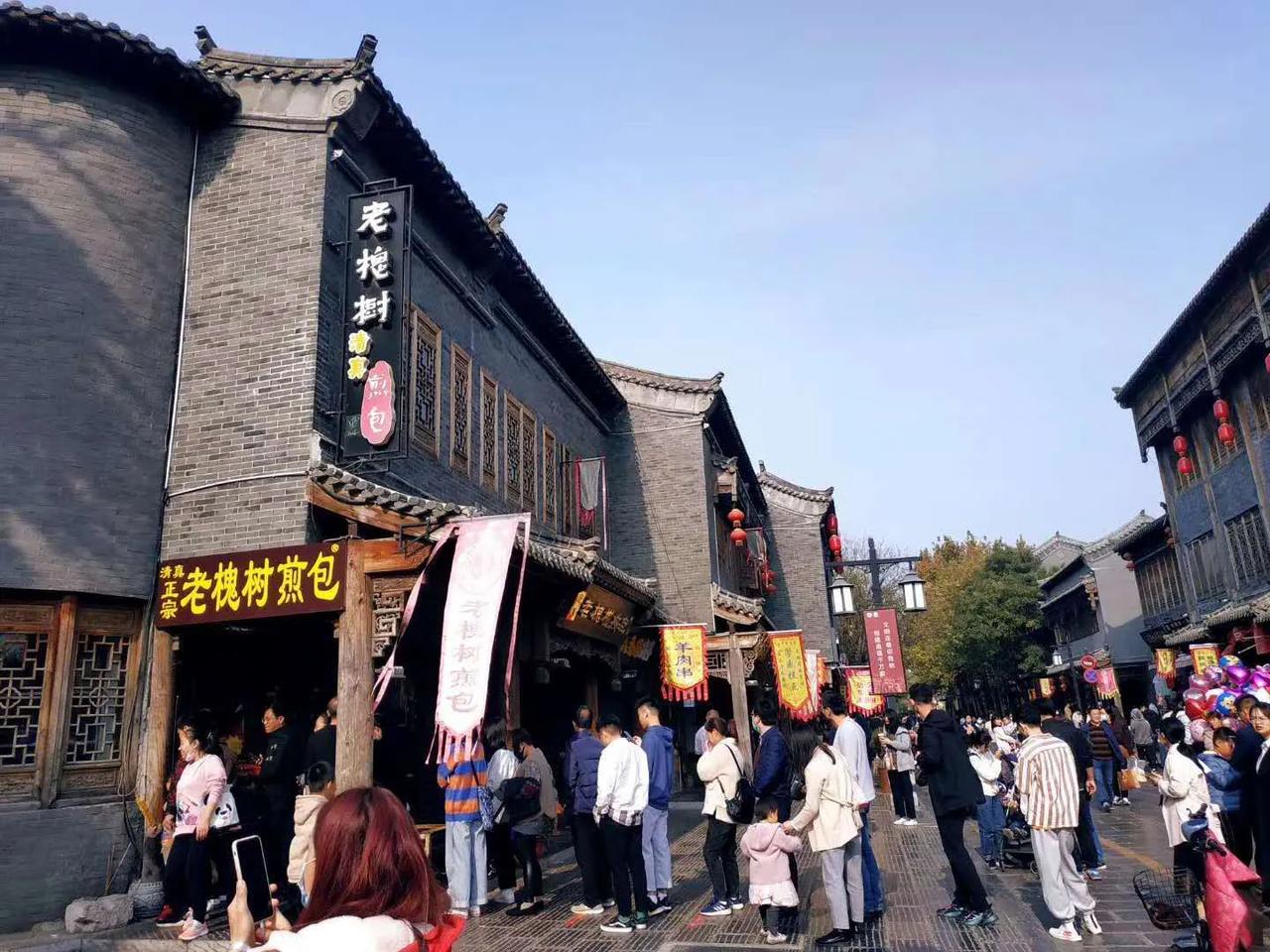 手机里面存放了很多以前的照片，这一张是当时在李村认识的一个日照姑娘，她老家是库山