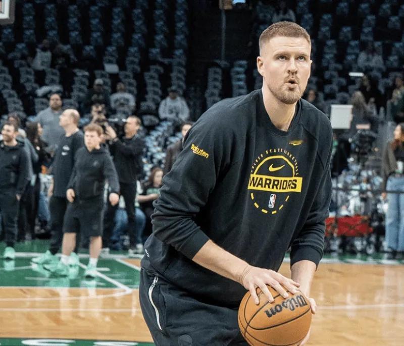 到底是真伤了？还是勇士放出的烟雾弹？Slater：波尔津吉斯因右脚踝酸痛，明