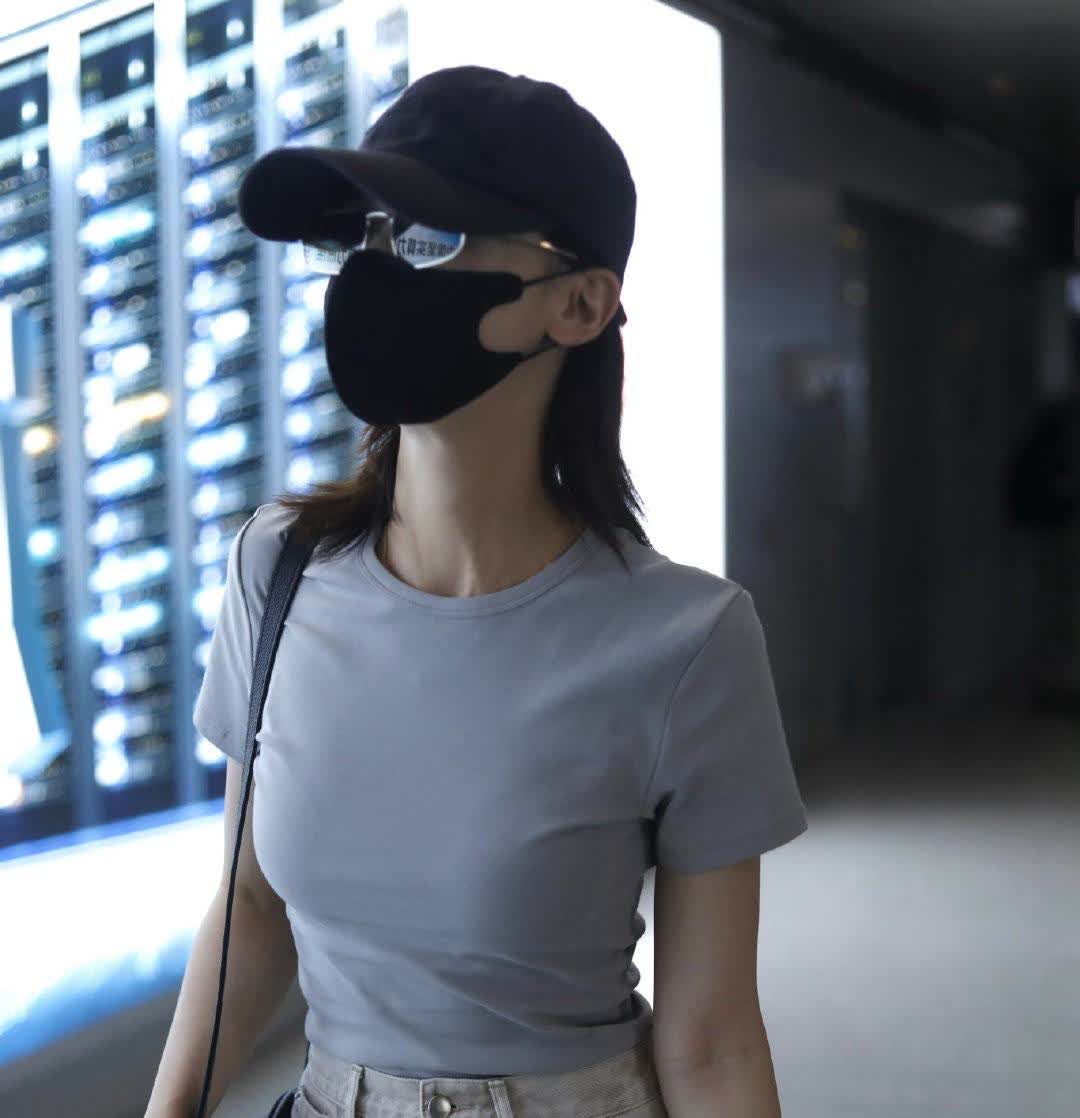 吴谨言真的过分了！原以为生完孩子，多少休息一段时间，却没想到月子坐完立马
