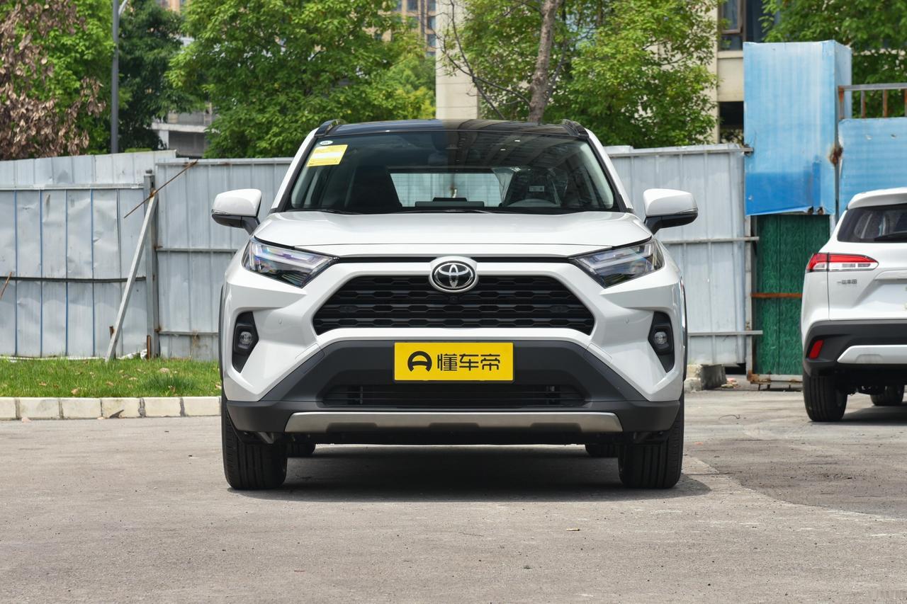 8-20万预算二手RAV4荣放怎么选？上周帮一个开奶茶店的兄弟淘二手R