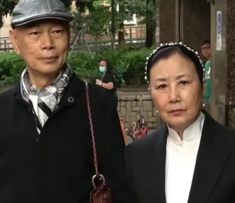 第一次见汪明荃没化妆！冻龄女神原来长这样？很真实！