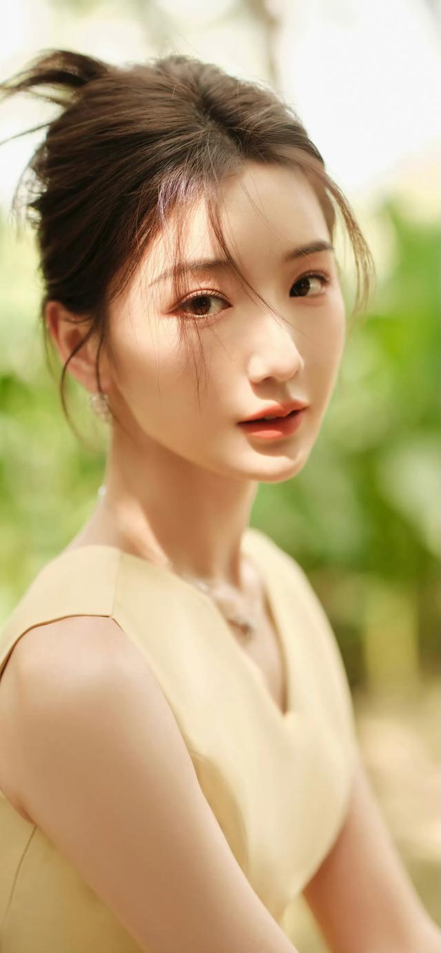 毛晓彤你最想对哪位老师说句什么？