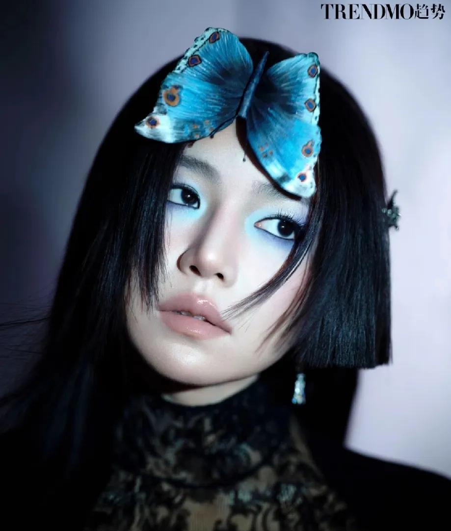 陈妍希，离婚后的女人，果然变美了#夏日生活打卡季#所以人生是什么？是年轻时顶着