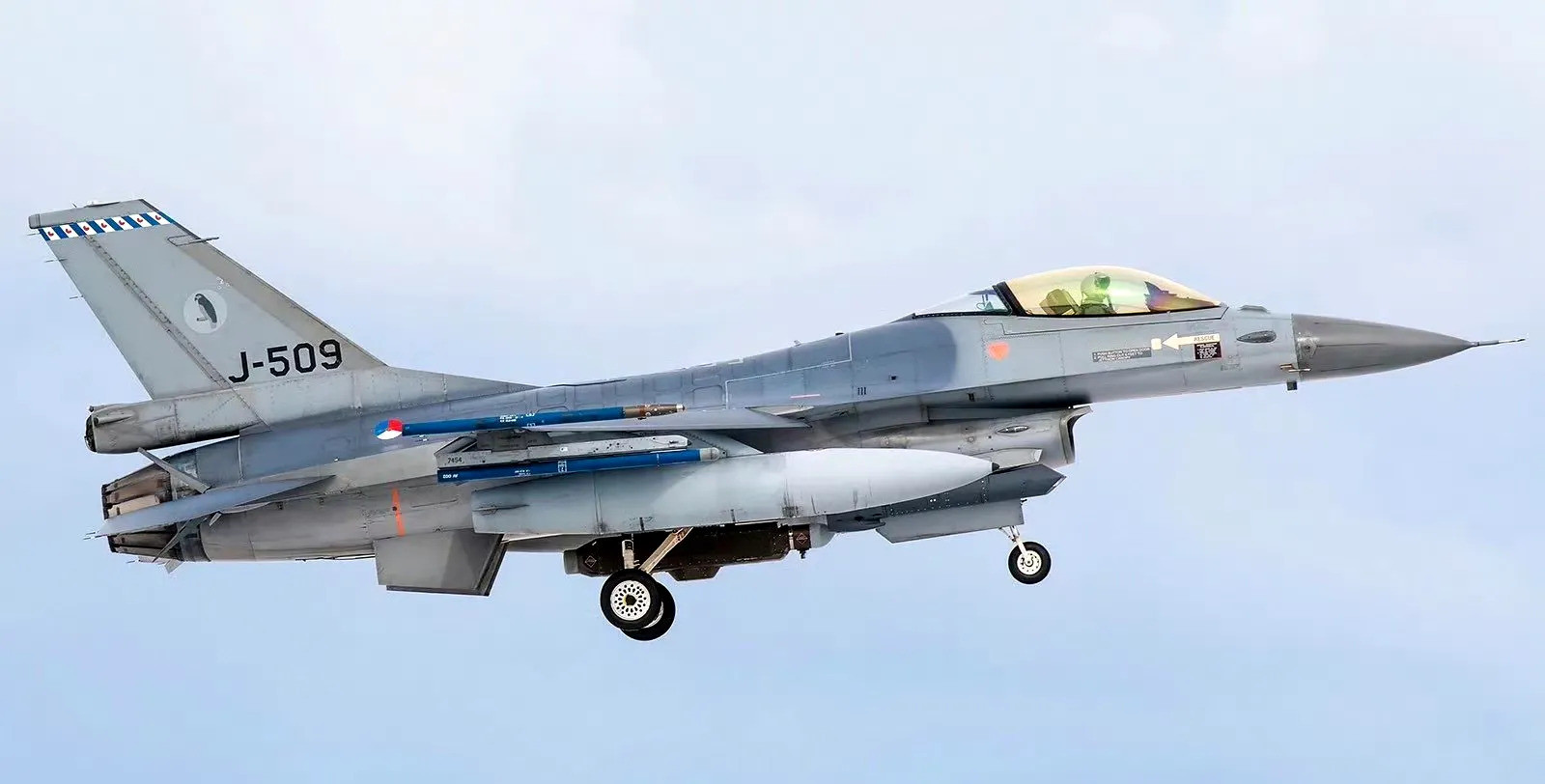 F-16战机乌克兰用着没啥用---