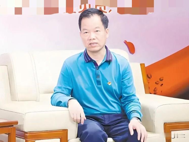 今天广东江门的胡剑明上了热搜他在鹤山水务行业深耕多年曾在鹤山任过不少重要职务