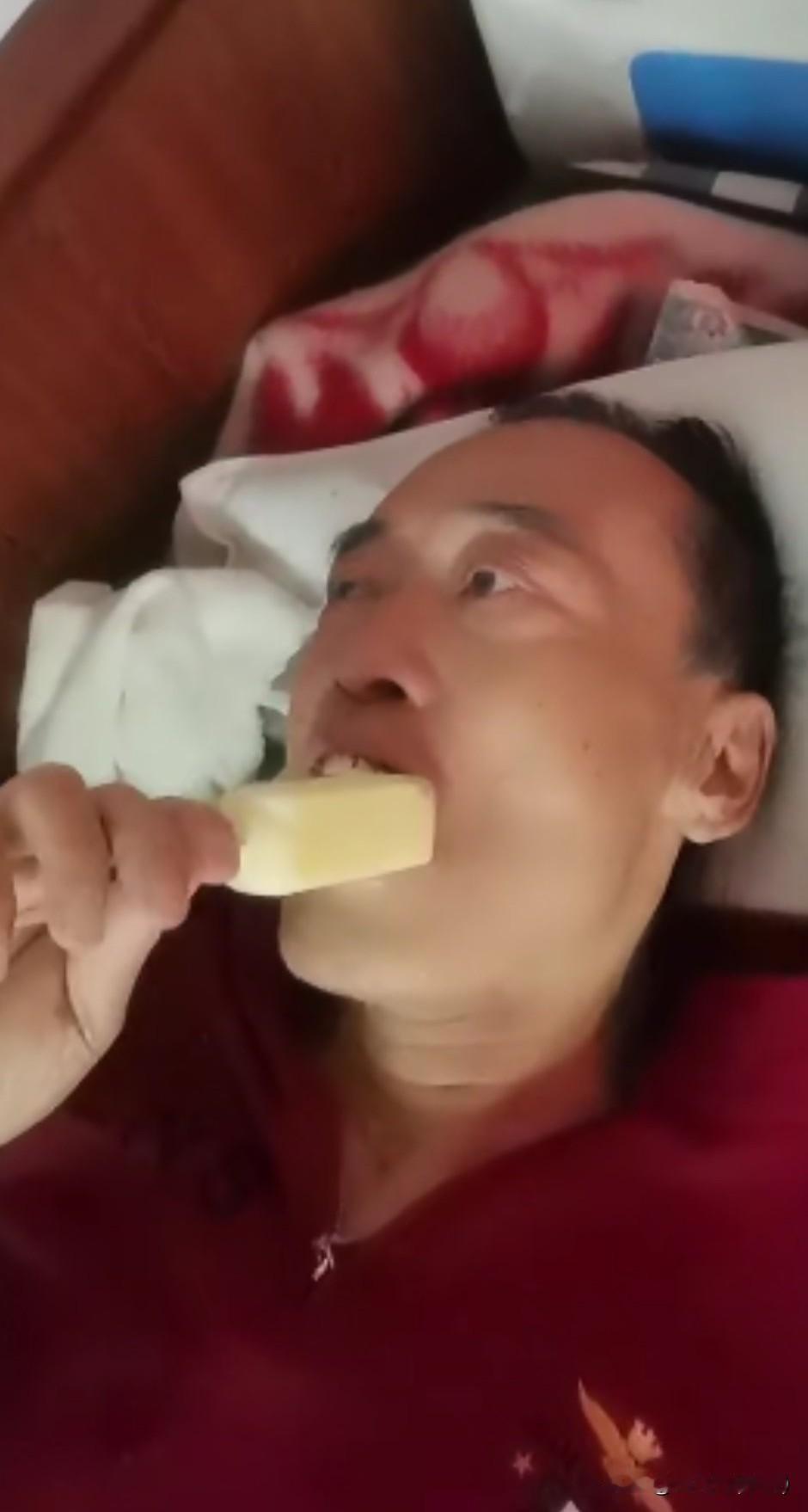 “都晚期了，死都不怕，还怕一根冰糕”！癌症晚期最后都是有烧膛的感觉，吃冰块心