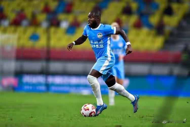 阿奇姆彭签约大连英博，双方达成的协议正是当初河南队给予他的合同！最近关于阿奇姆