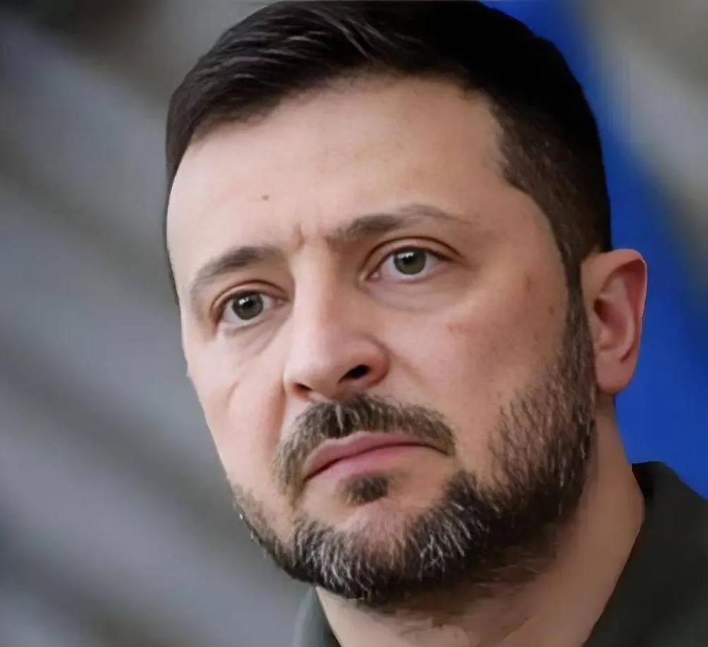 莫斯科认为泽连斯基能力不足，所以没有第一时间对他进行斩首战术，使得俄罗斯依然能够