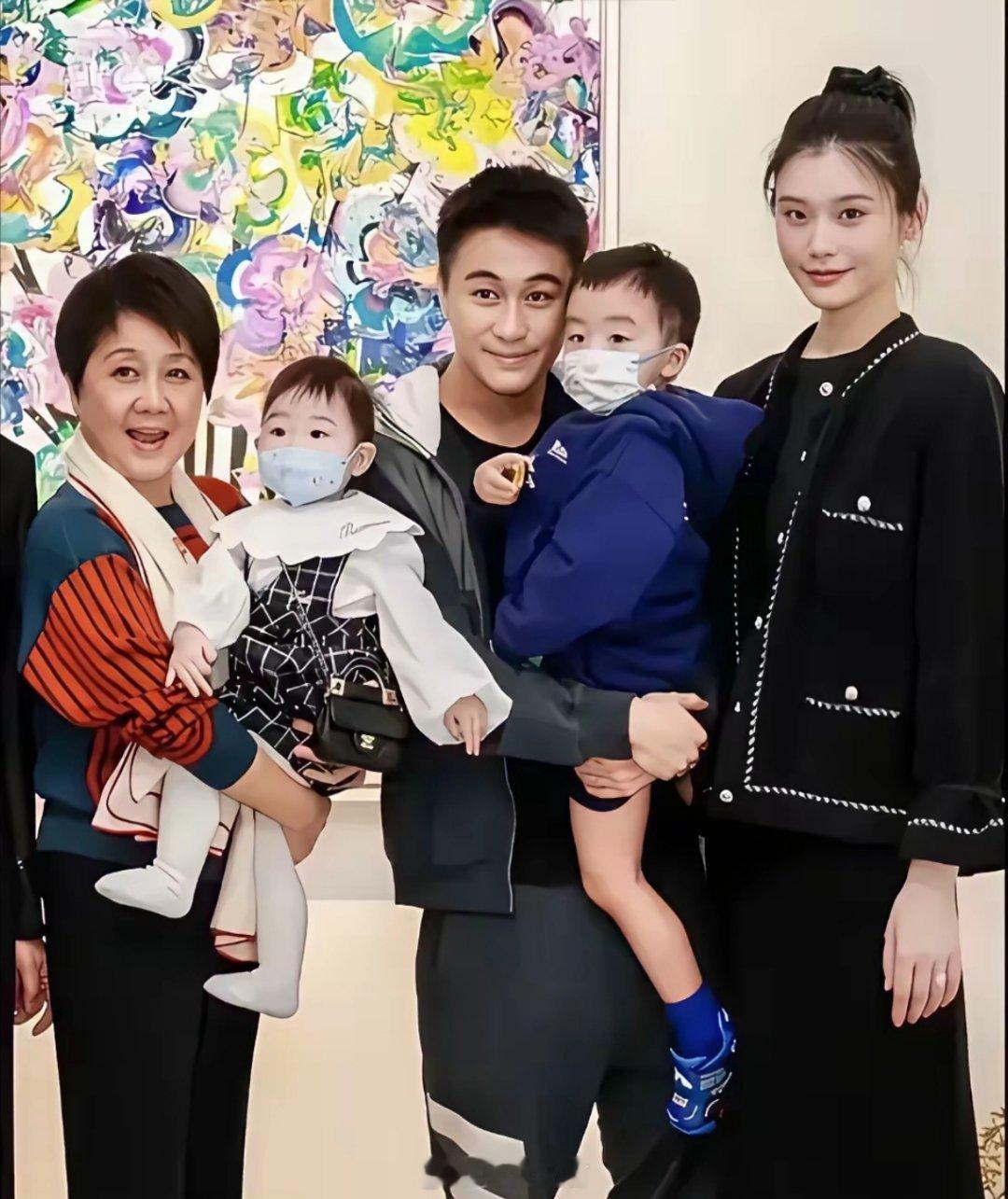 赌王之子何猷君，为什么偏要娶大六岁的奚梦瑶？不是香港千金不好找，是超模的大长腿，