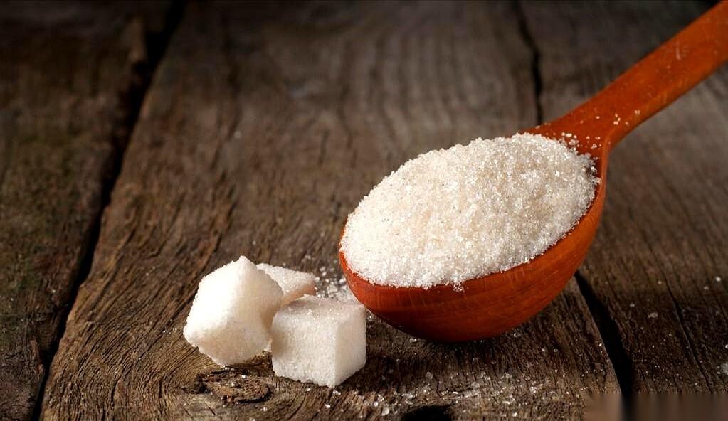 哎哟喂，真是听得人心里一咯噔！就前两天，有个大哥，才五十岁出头，本来瞧着身体倍儿