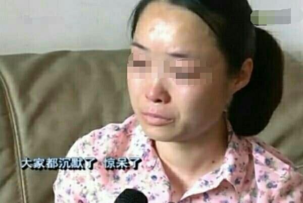为生儿子高龄产子, 剖腹产生下儿子后, 婆家人却不要