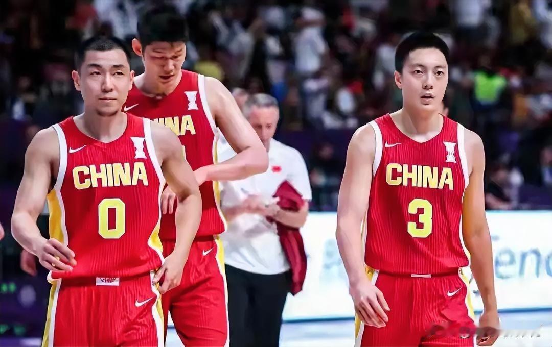 11月28日，世界杯预选赛国家队主场迎战韩国队，这套首发和替补阵容，取胜应该没有