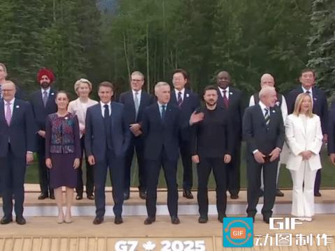 G7峰会老卢有意漠视小泽，频繁和理事会科斯塔交流另有隐蔽动作，G7峰会合影上演精