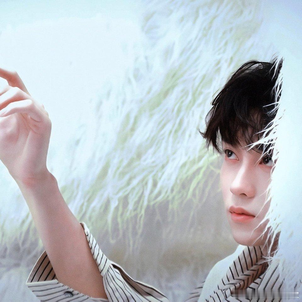 恭喜田栩宁在微博之夜星光人物进阶赛推荐值破1000万，太有实力了