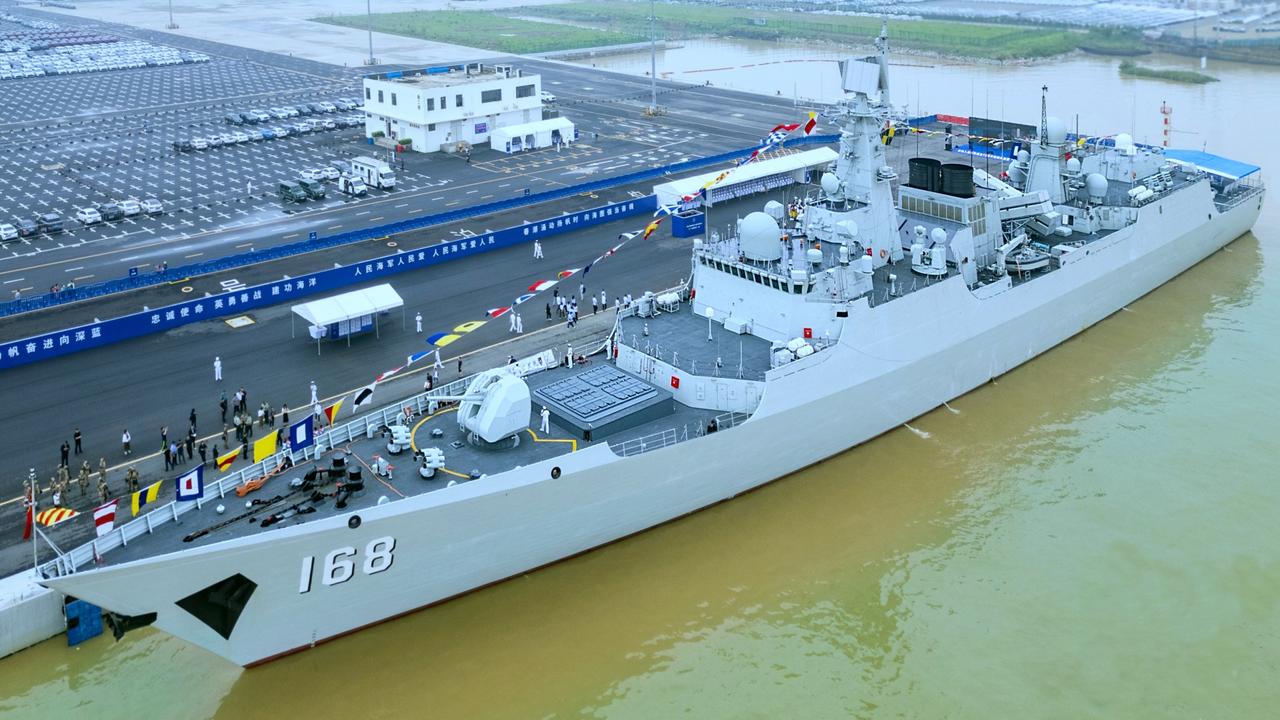 [呲牙笑]“老兵新颜”——改装后的052B168号广州舰（参见图1~2），大