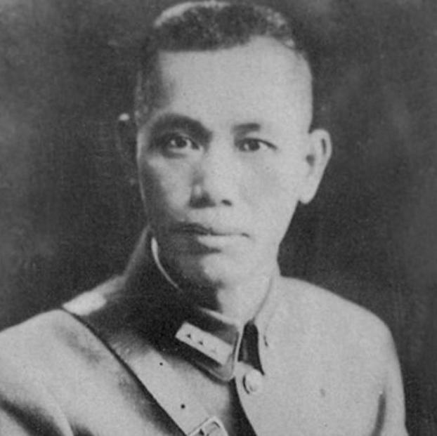 南昌起义，蔡廷锴率四千余将士脱离起义队伍，建国后却当上了副主席1927年初