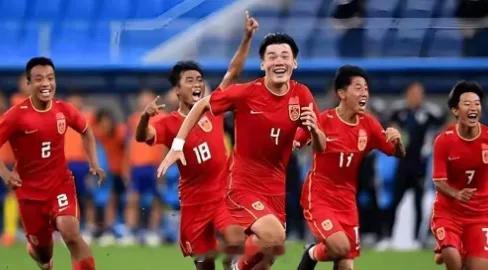 亚足联这下真“尴尬了”！西亚势力一直带着偏见盯着中国足球，尤其青年队，总想着用
