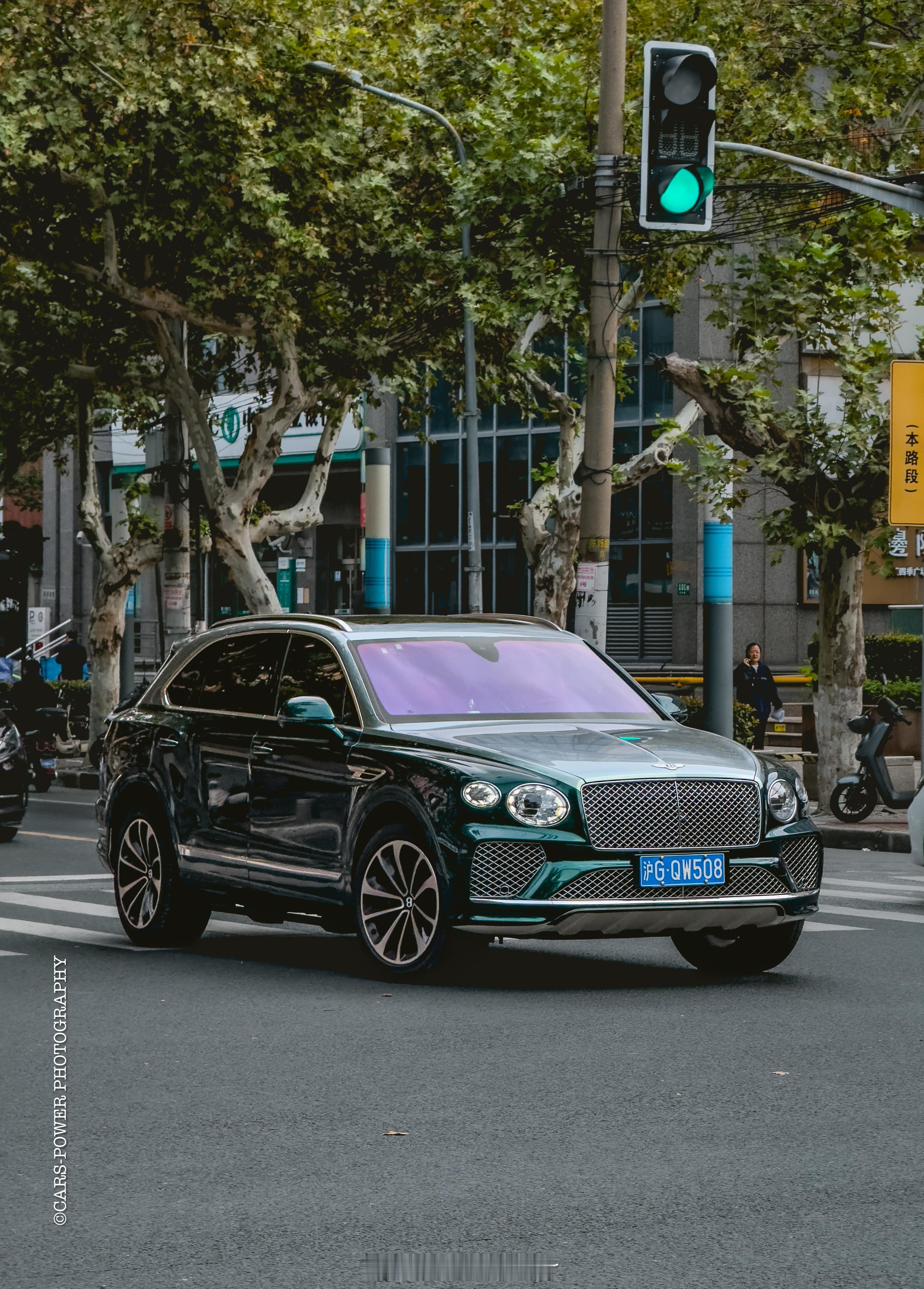 [doge]中国邮政同款配色📷📷📷宾利添越