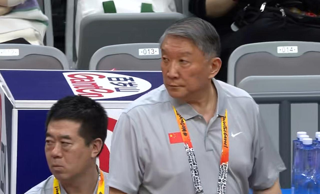 中国女篮赢马里13分！宫鲁鸣却留下了4大疑惑，让球迷看不懂中国女篮迎来了世界杯