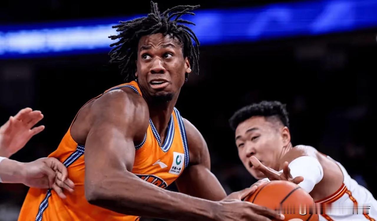 双拳难敌四手！五连胜的深圳，被主场作战的上海复仇成功★精彩对决！昨晚，CBA