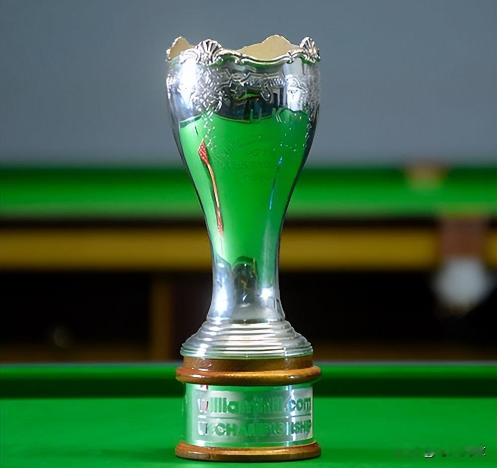 塞翁失马！错过冠中冠，蓄势再冲英锦赛。吴宜泽国锦赛上的勇夺桂冠，不仅仅突破了个