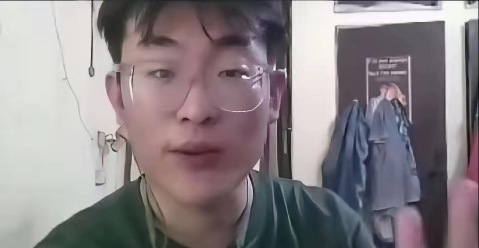 中国留学生李梓硕的印度留学吐槽，直接颠覆了大家对“留学生优待”的固有认知！他