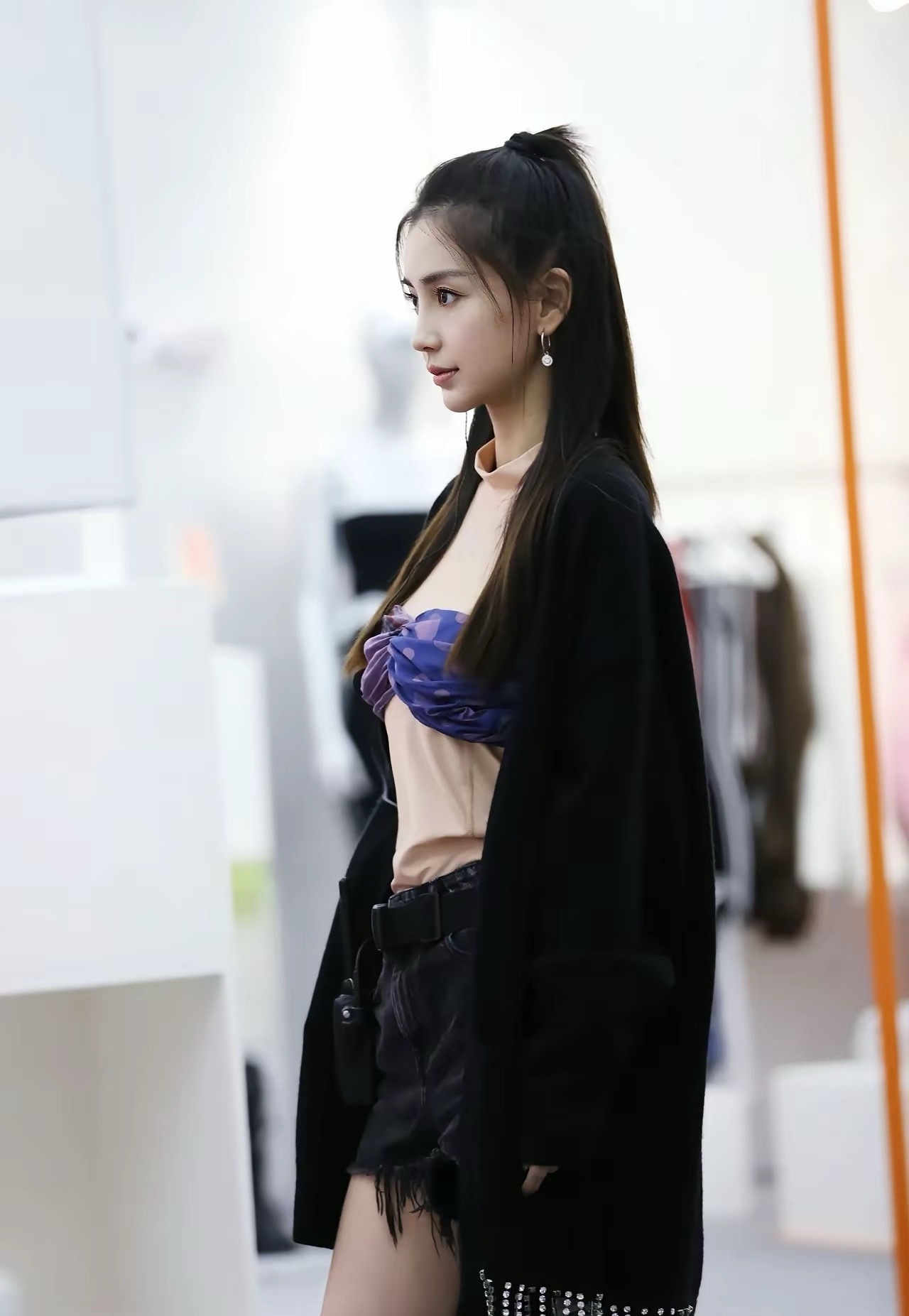 看到这一幕，估计黄晓明哭晕在厕所了吧？