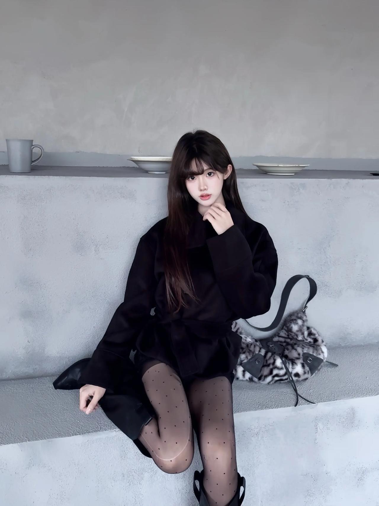 冬天当然要穿长靴。女孩子怎么穿搭既时尚又好看?怎么穿搭才能显得简约且干净长靴