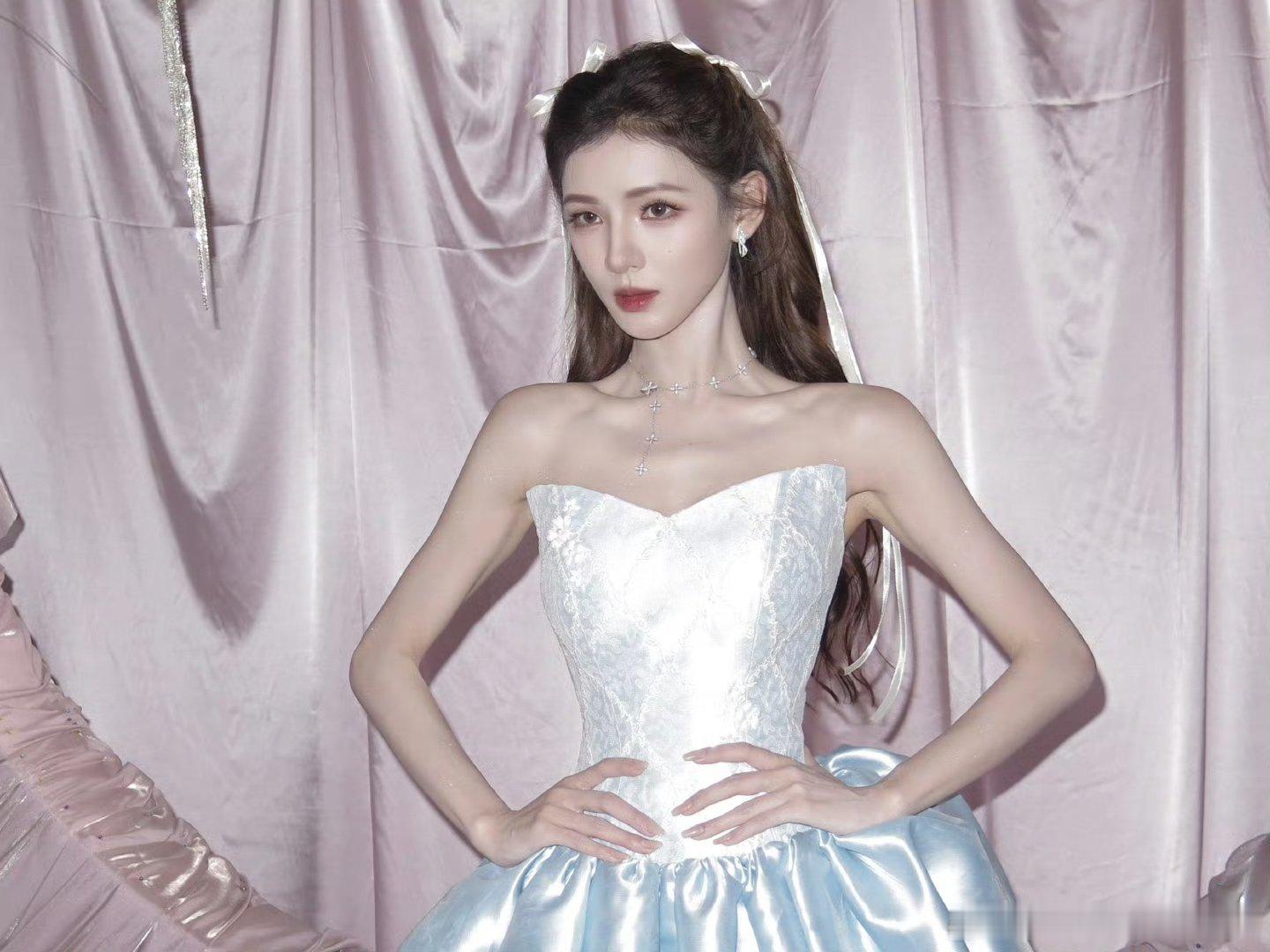 张予曦公主级别张予曦看得出来她是公主张予曦公主级别的美貌，漂亮晕了​​​