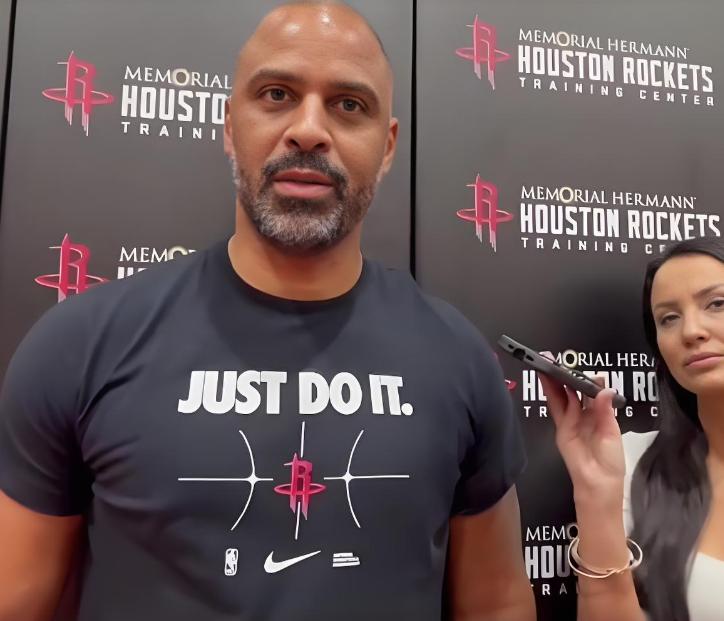 季后赛不会只靠杜兰特？乌度卡你说的话自己都不信火箭今天赢球后，乌度卡在赛后采访