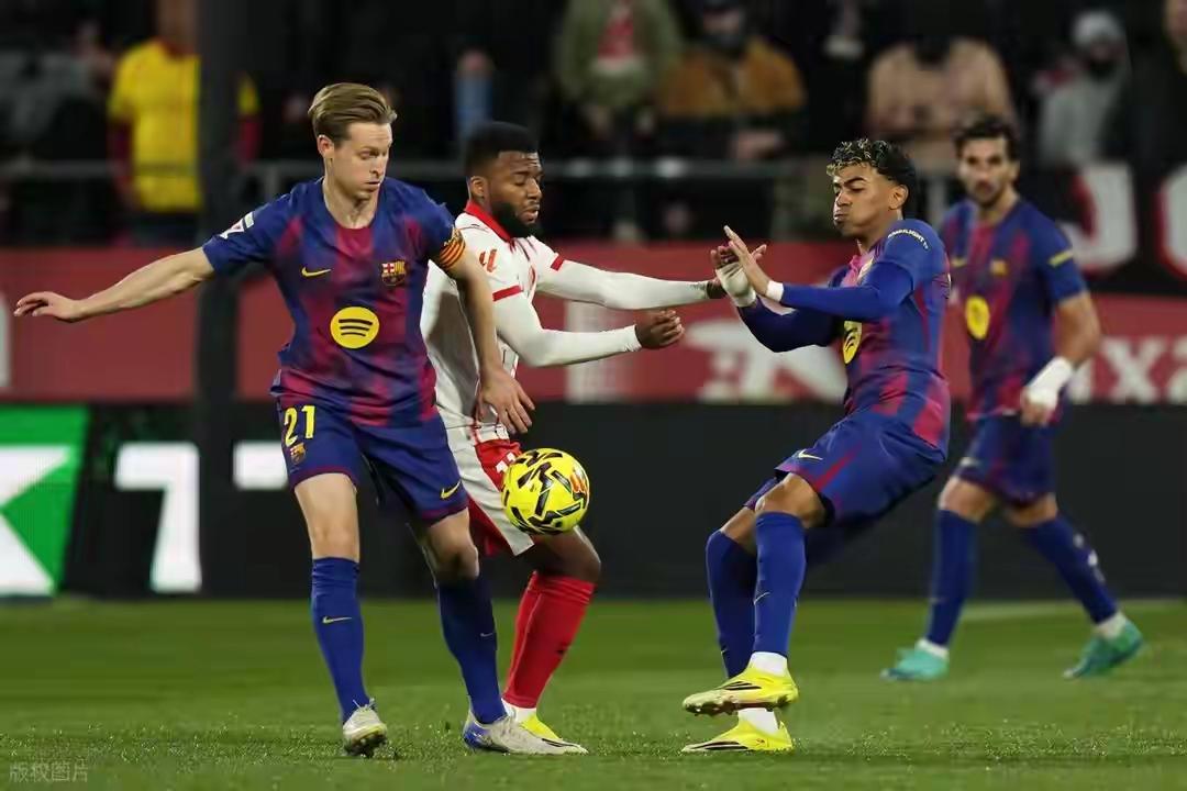 巴萨1-2不敌赫罗纳，亚马尔失点，巴萨说不定要崩盘了……！1：巴萨本轮1-2