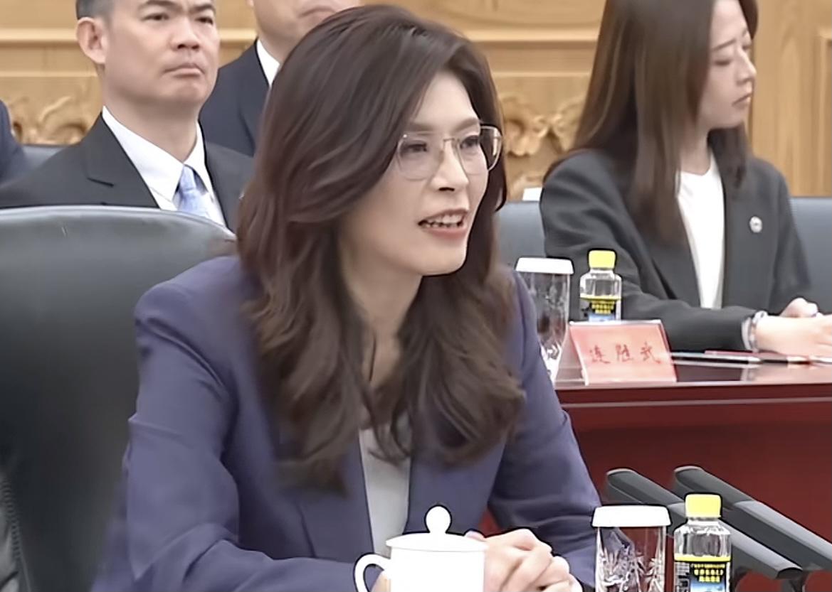 大有可为！看了郑丽文今天在人民大会堂的发言，值得我们竖起大拇指，原因有以下3点