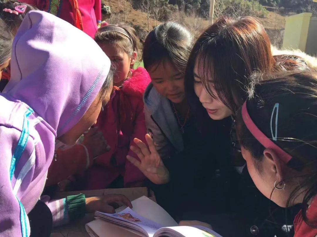 “这是人的正常需求，怎么会丢人呢？”一名去山区支教的年轻女老师刚进校没几天就发现