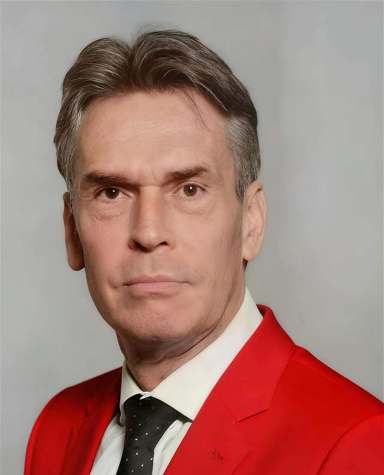 就在今天荷兰政府突然宣布​11月7日，荷兰当局正式宣布，中荷确认恢复供应的