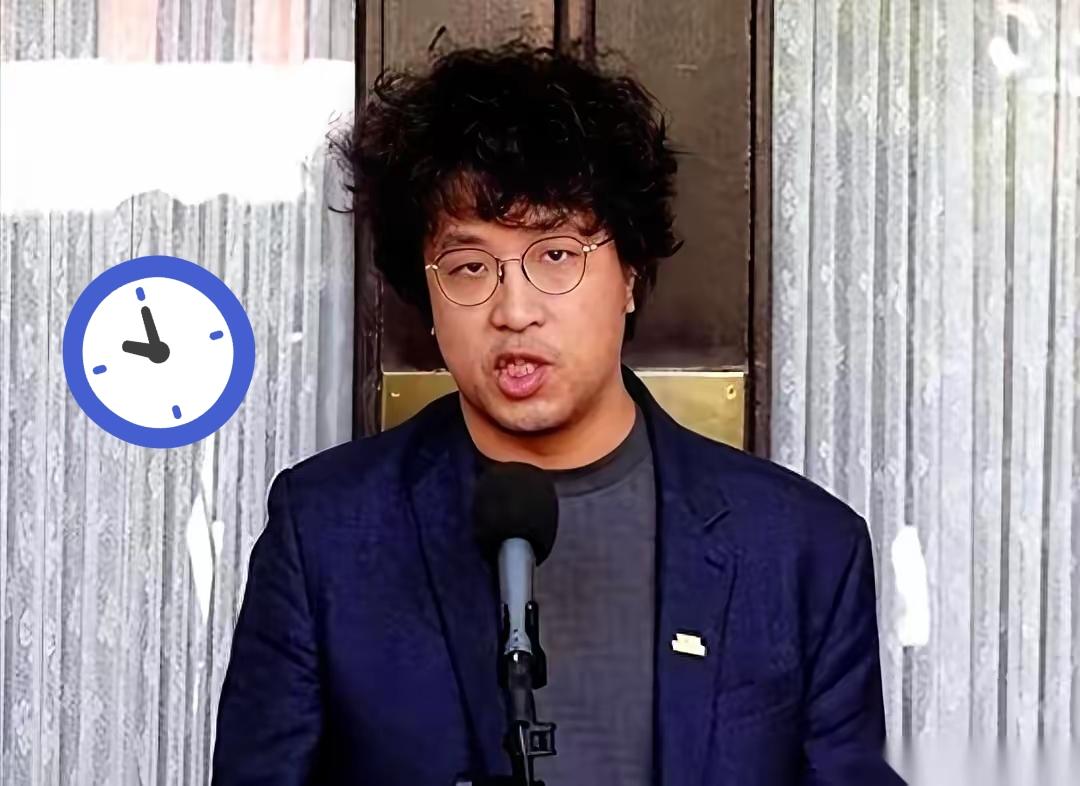 利剑出鞘！国台办公开点名沈伯洋国台办11月26日举行例行记者会，发言人在回