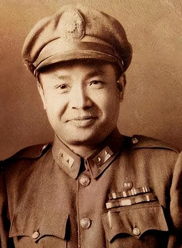 一名战犯研究抗美援朝，献上两条妙策，被伟人特批提前特赦。1947年寒冬，淮海