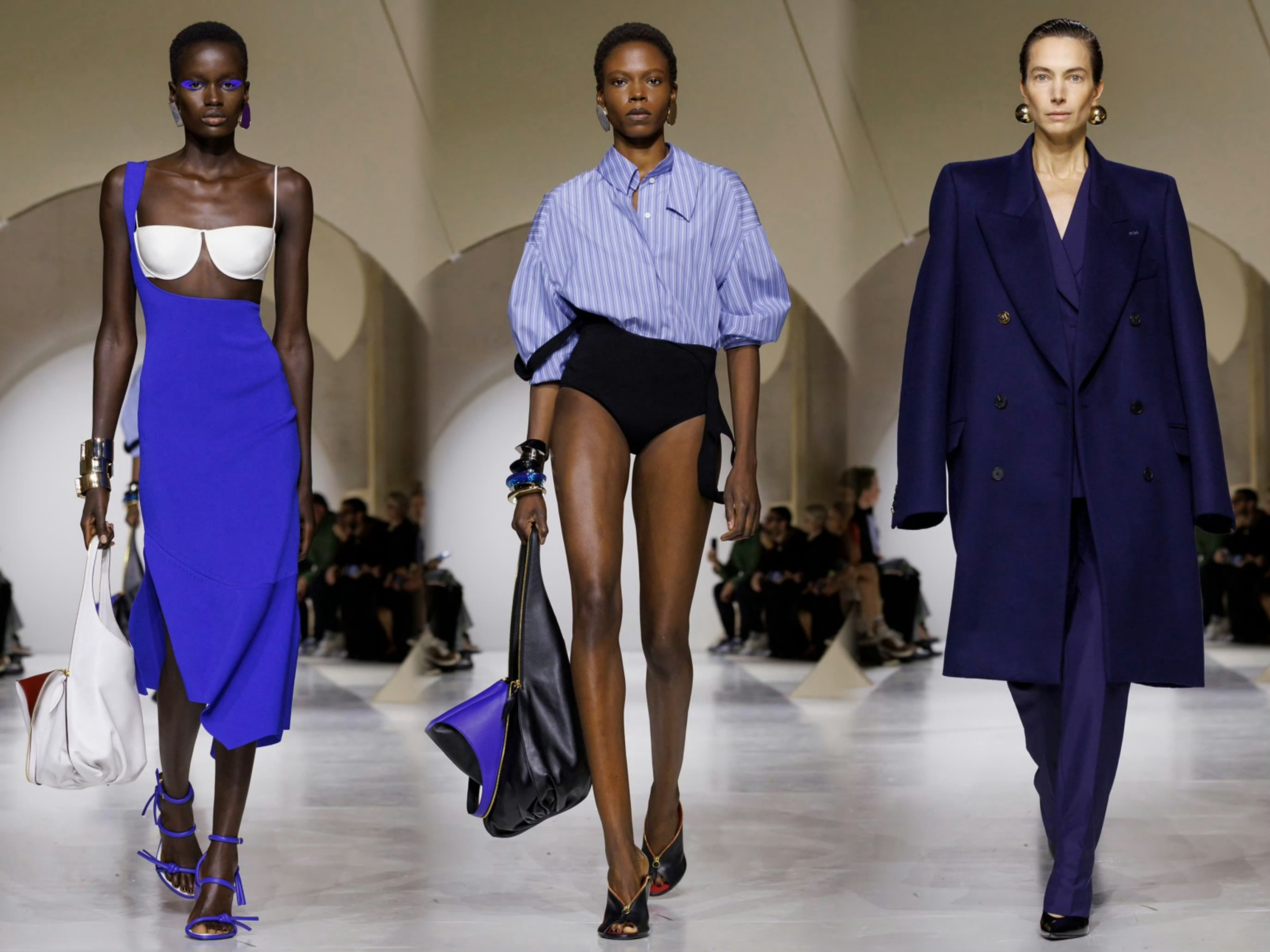 FocusFashion纪梵希2027春夏系列亮相巴黎时装周。色彩碰撞搭配多元廓
