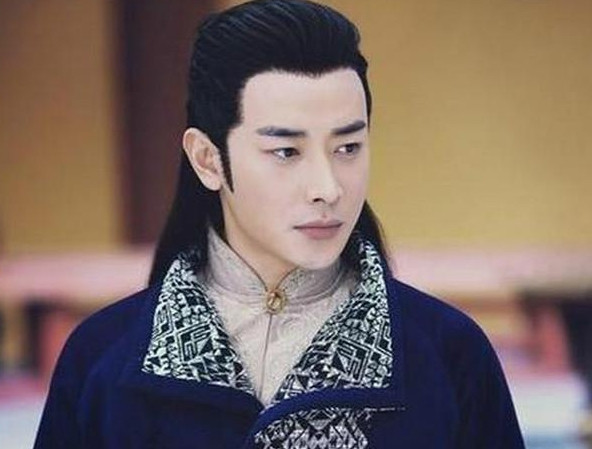 北魏权臣尔朱荣去见孝庄帝元子攸时，见四周有人影出现，大喝：“陛下这是要杀臣吗？