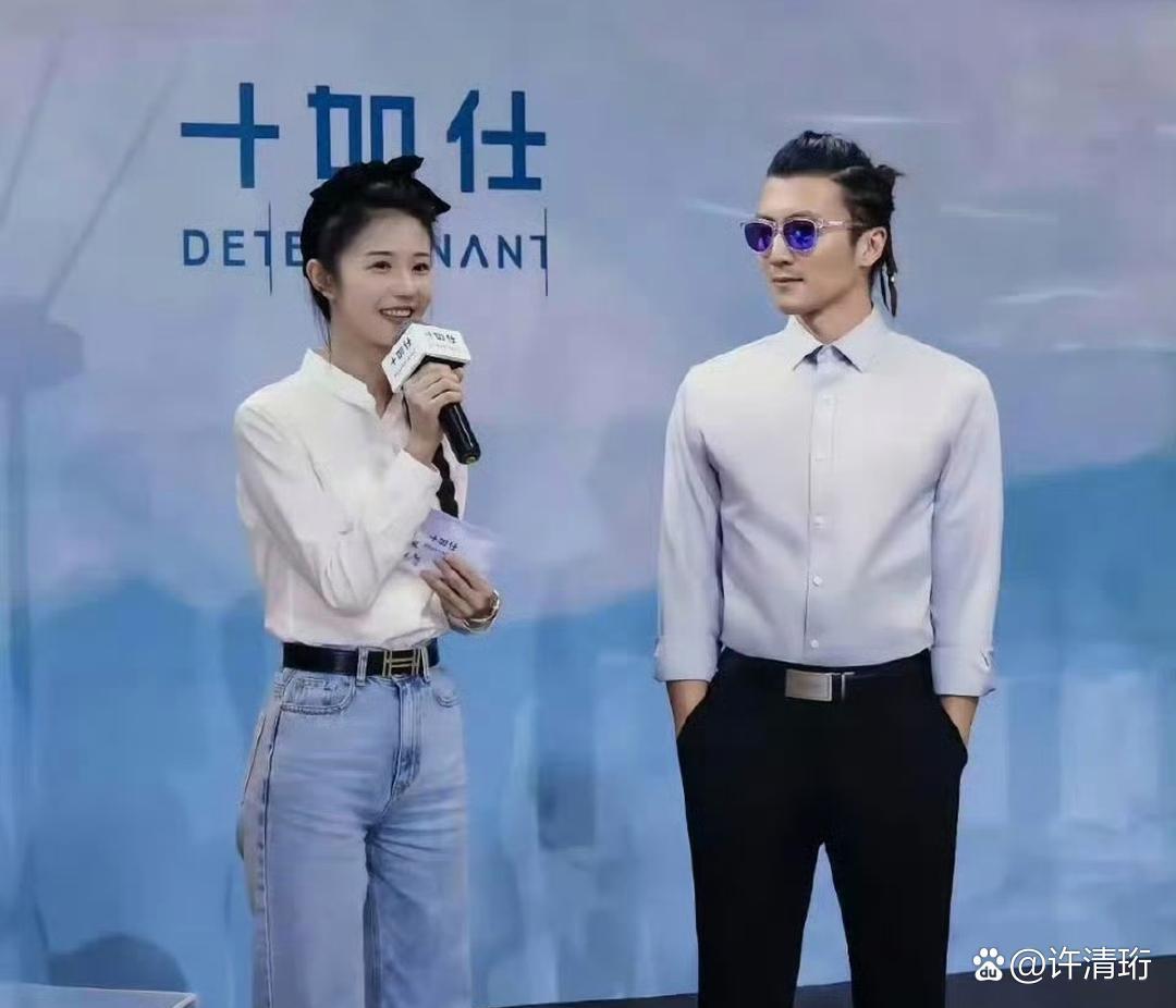 谢霆锋到底帅不帅，看他左边的眼神，答案就出来了