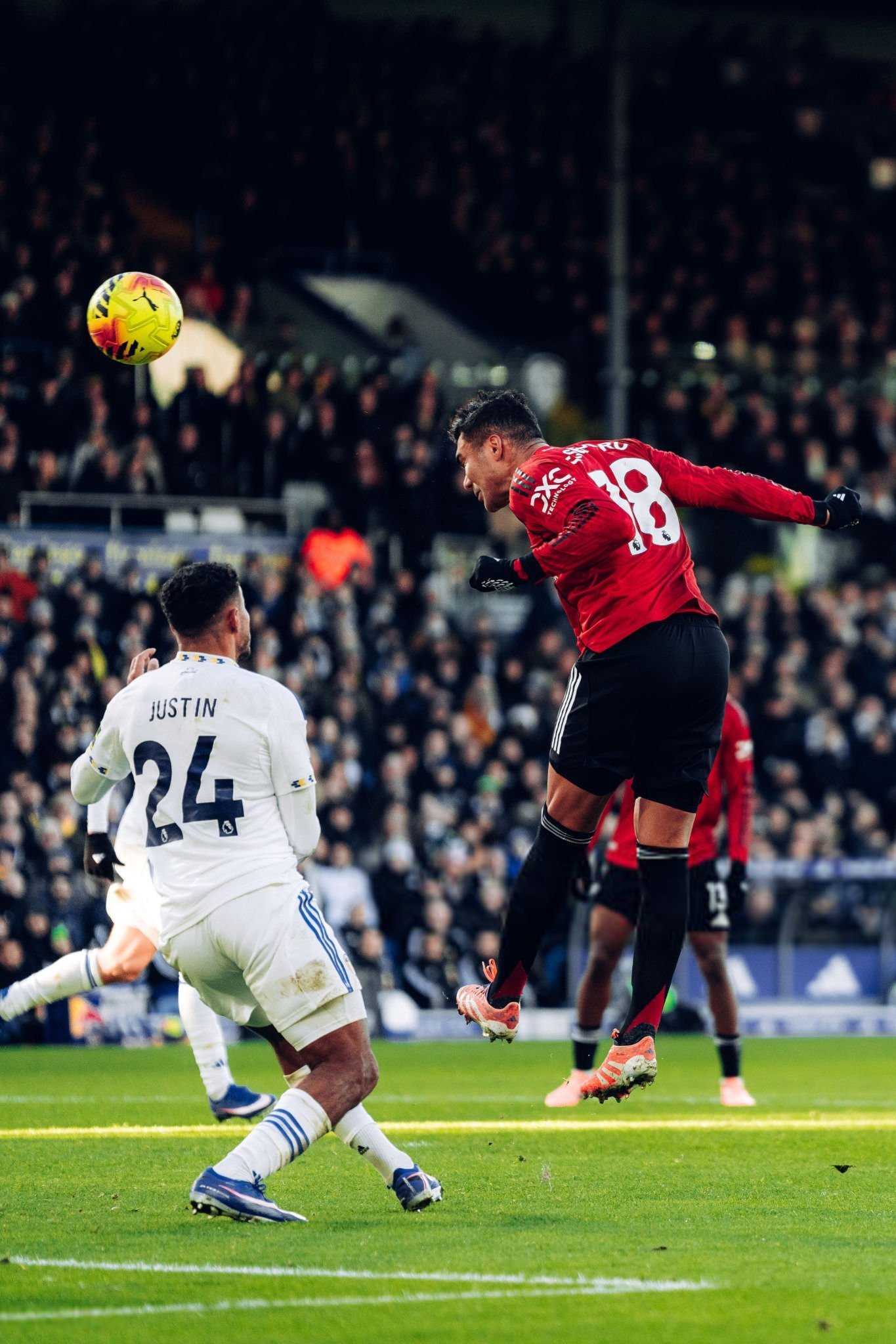 从阿莫林的角度，能理解为什么俱乐部冬窗不批钱引援的郁闷：12月以来就输一场，大量