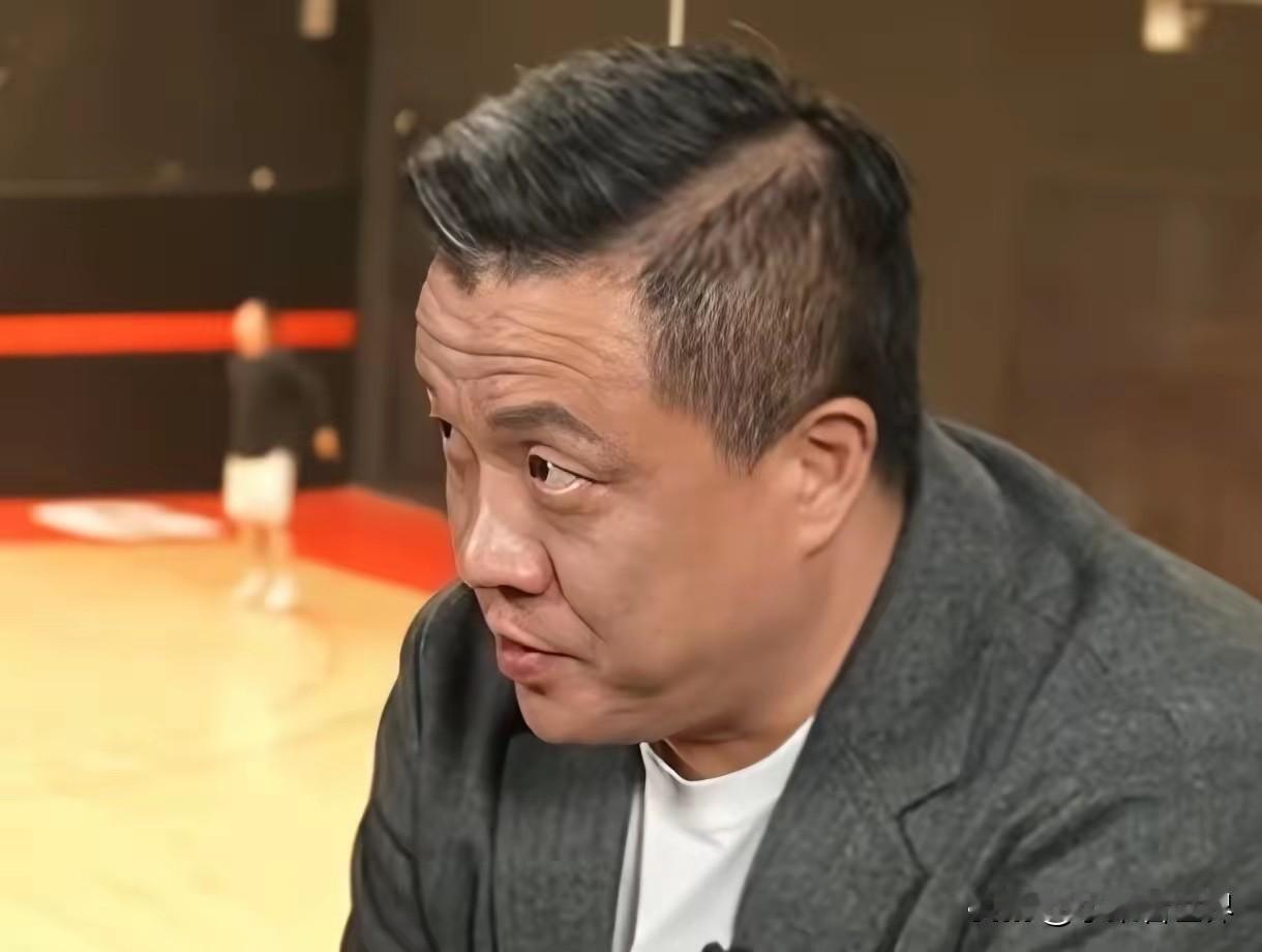 一针见血！杨健老师指出中国女篮一顽疾:“不得不说，中国女篮与四年前那支中国女篮