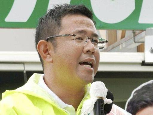 琉球，日本现在叫冲绳。这次冲绳县知事选举，连任两届的玉城丹尼输了，胜出的是前那霸